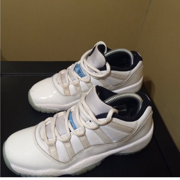Jordan 11 Low Retro Blue - Picture 6 of 7
